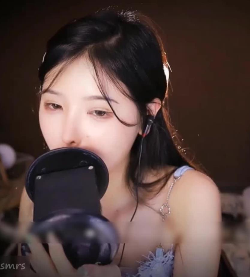 0716144711.jpg 恩七不甜ASMR 福利视频