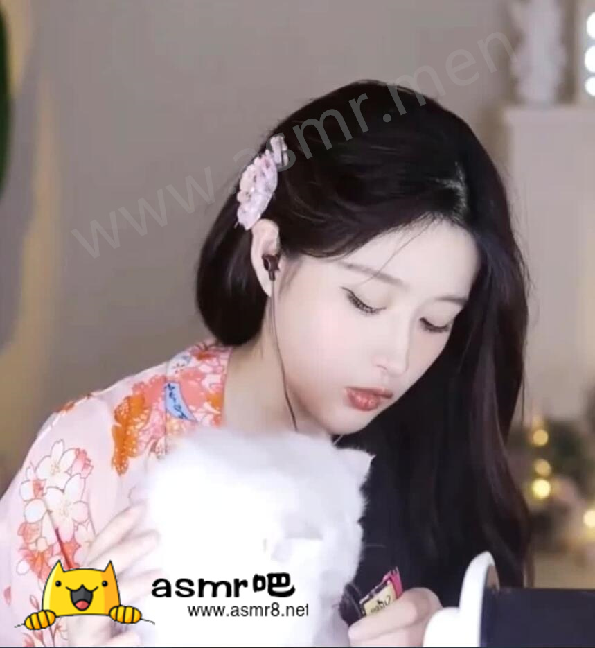 0425173319.jpg 虎牙 大伊伊 魔法书福利视频3V