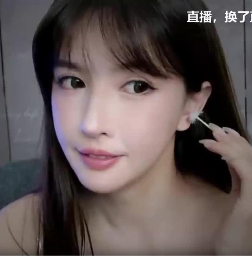 31091716.jpg ASMR 确保你是一个人 - 粘滞的声音和深层耳朵清洁大艺术嘉 Carrie